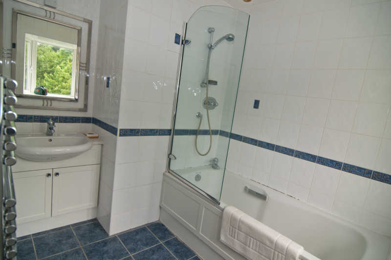 Bathroom Installations Ensuite, Stanmore - Before